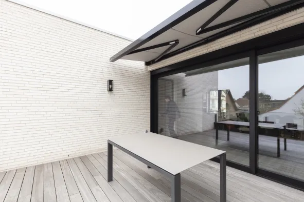 Van ramen tot screens voor residentie in Oostduinkerke